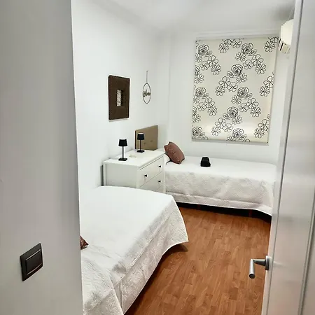 10 Minutos Centro Sevilla, Moderno Y Con Parking Gratis Apartment *