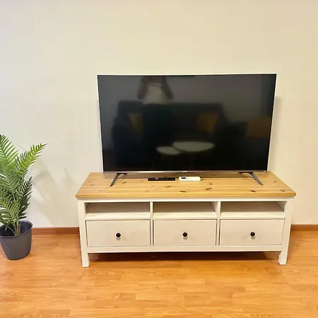 Apartment 10 Minutos Centro Sevilla, Moderno Y Con Parking Gratis *