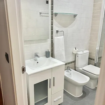 10 Minutos Centro Sevilla, Moderno Y Con Parking Gratis Apartamento Sevilla